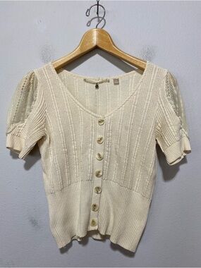 Knitted & Knotted Women’s Small Short Sleeve Ribbed Button Front Sweater